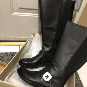 Clark’s Wide-calf Knee Boots